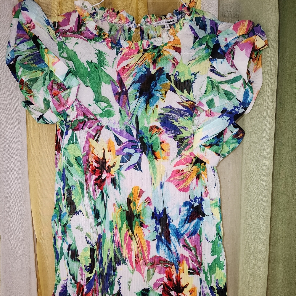 Fashion Nova Top
